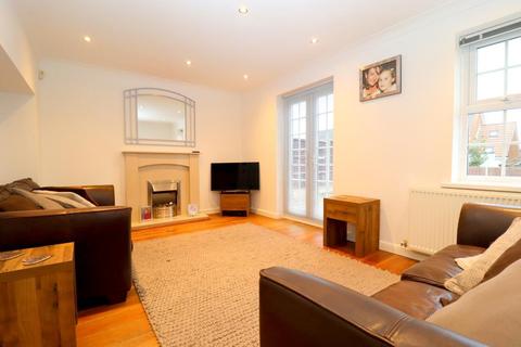 32 Hayton Close, Luton, LU3 4HD