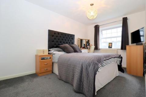 32 Hayton Close, Luton, LU3 4HD