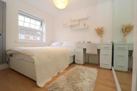 32 Hayton Close, Luton, LU3 4HD