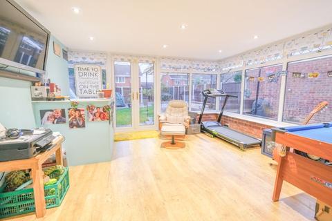 15 Coleville Road, Minworth, Sutton Coldfield, B76 1XR
