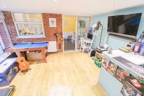 15 Coleville Road, Minworth, Sutton Coldfield, B76 1XR