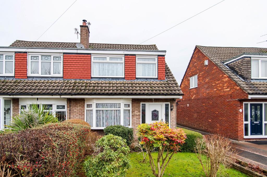 Shetland Way, Davyhulme, Manchester, M41 3 bed semidetached house £