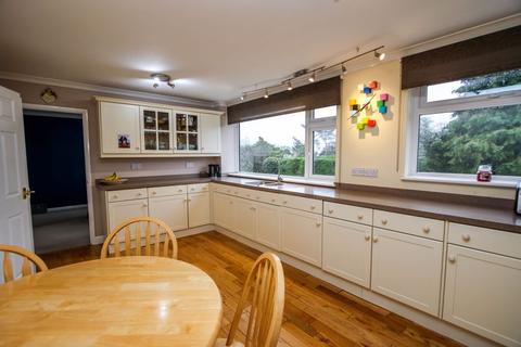 46 Ash Grove, Clevedon, BS21 7JZ
