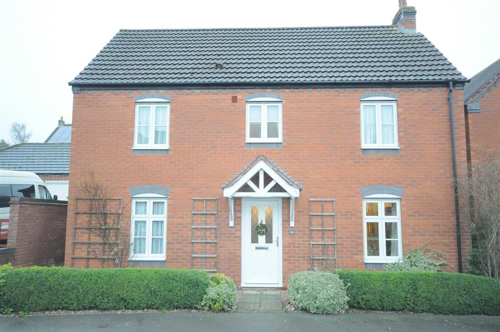 Navigation Loop, Stone 4 bed detached house £375,000