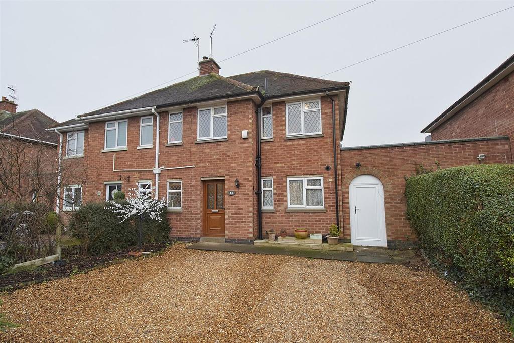 Barrie Road, Hinckley 3 bed semidetached house £240,000