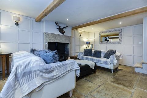 4 bedroom cottage for sale - New Hey Road, Outlane, Huddersfield