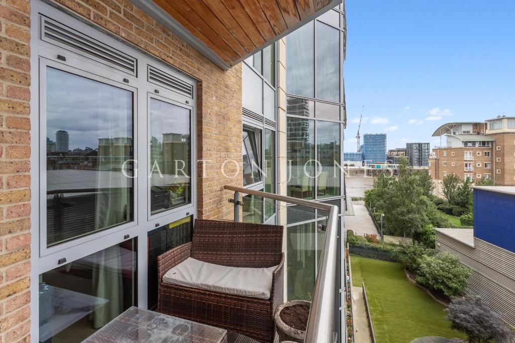 Balcony (2).jpg