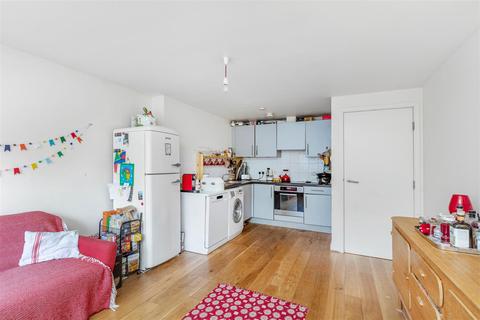3 bedroom flat for sale - Lanherne Gate,The Downs, Wimbledon