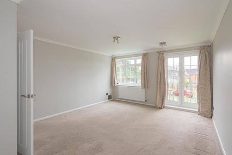 7 Freshmount Gardens, Epsom, KT19 8RF