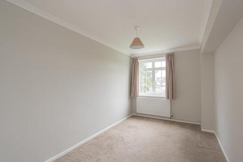 7 Freshmount Gardens, Epsom, KT19 8RF