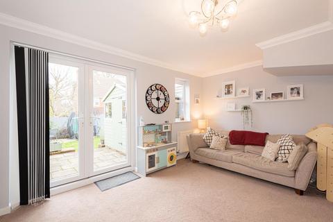 21 Manor Crescent, Epsom, KT19 7EE