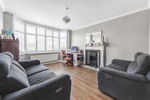 8 Bradstock Road, Epsom, KT17 2LH
