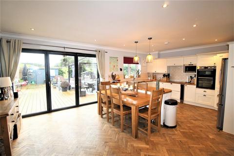 3 bedroom house for sale - Highfield Road, Minster On Sea, Sheerness
