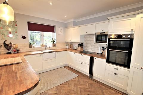 17 Highfield Road, Minster On Sea, Sheerness, ME12 3BA