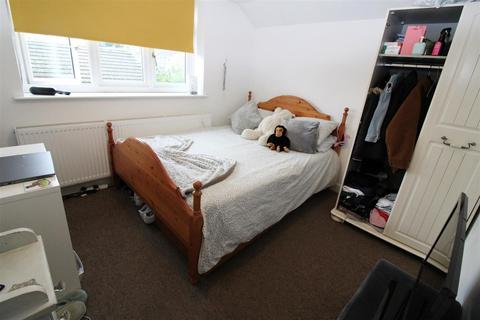 3 bedroom maisonette to rent - Rosehill Park, Emmer Green, Reading