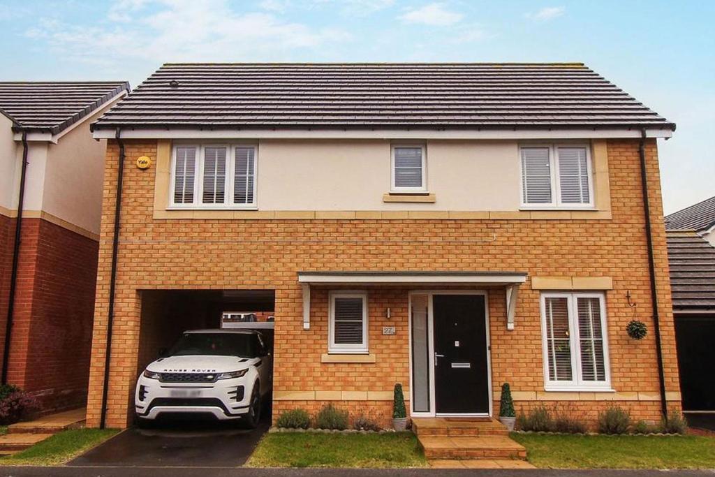 Tavern Close, Cramlington 4 bed detached house £315,000