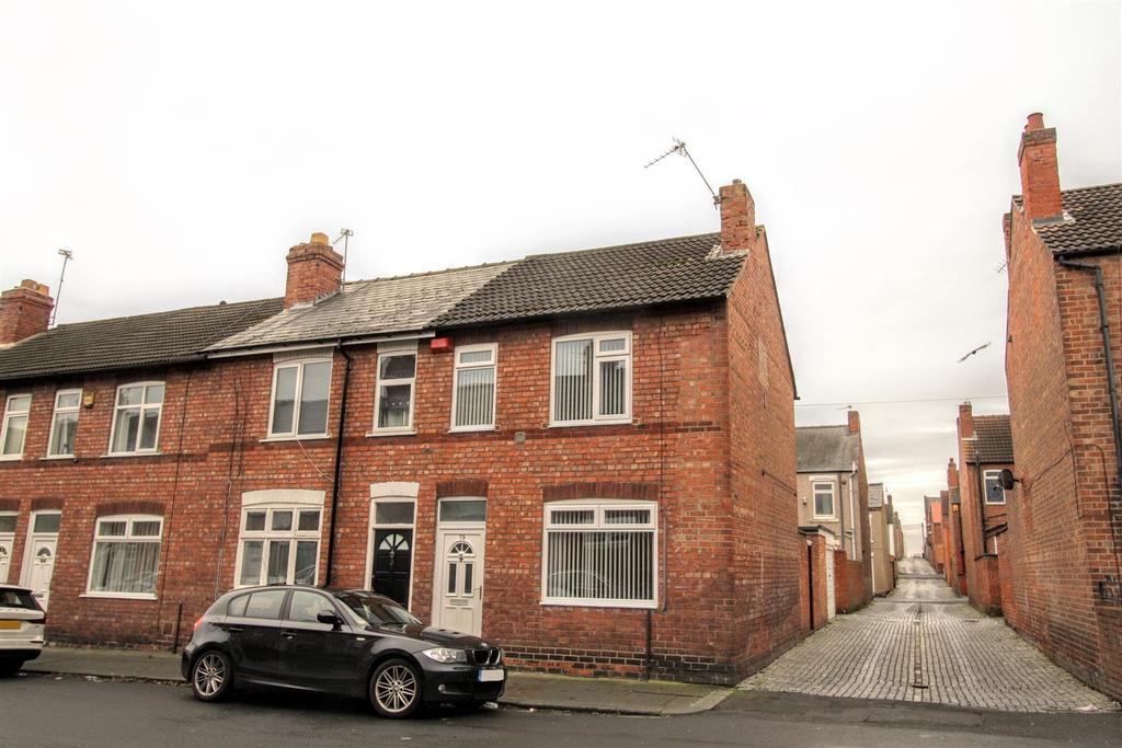 Brougham Street, Darlington 2 bed end of terrace house £495 pcm (£114 pw)