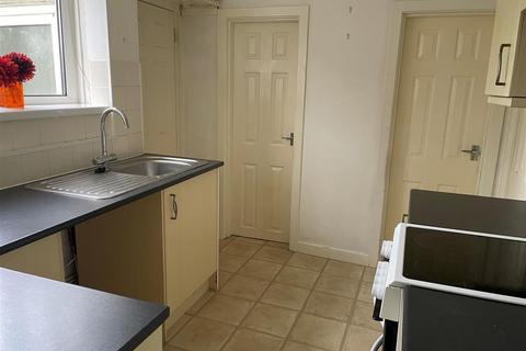 14 Bryn Gwdig, Burry Port, SA16 0SW
