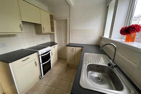 14 Bryn Gwdig, Burry Port, SA16 0SW