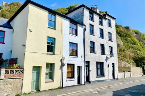 2 bedroom flat for sale - Rock-a-Nore Road, Hastings