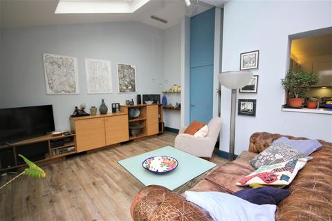 17 Sovereign Mews, Barnet, EN4 0JQ