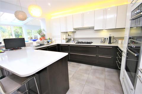 17 Sovereign Mews, Barnet, EN4 0JQ