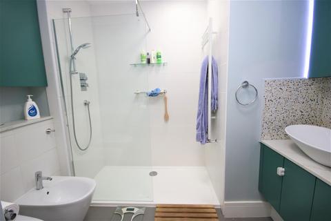 17 Sovereign Mews, Barnet, EN4 0JQ