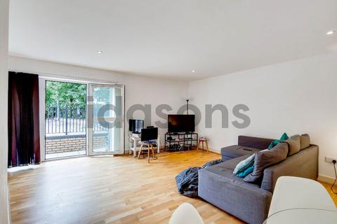 3 bedroom apartment to rent - 3 Bedroom Riverside flat in Canary Wharf