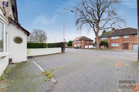 5 bedroom semi-detached house for sale - Church Road, Hayes, UB3