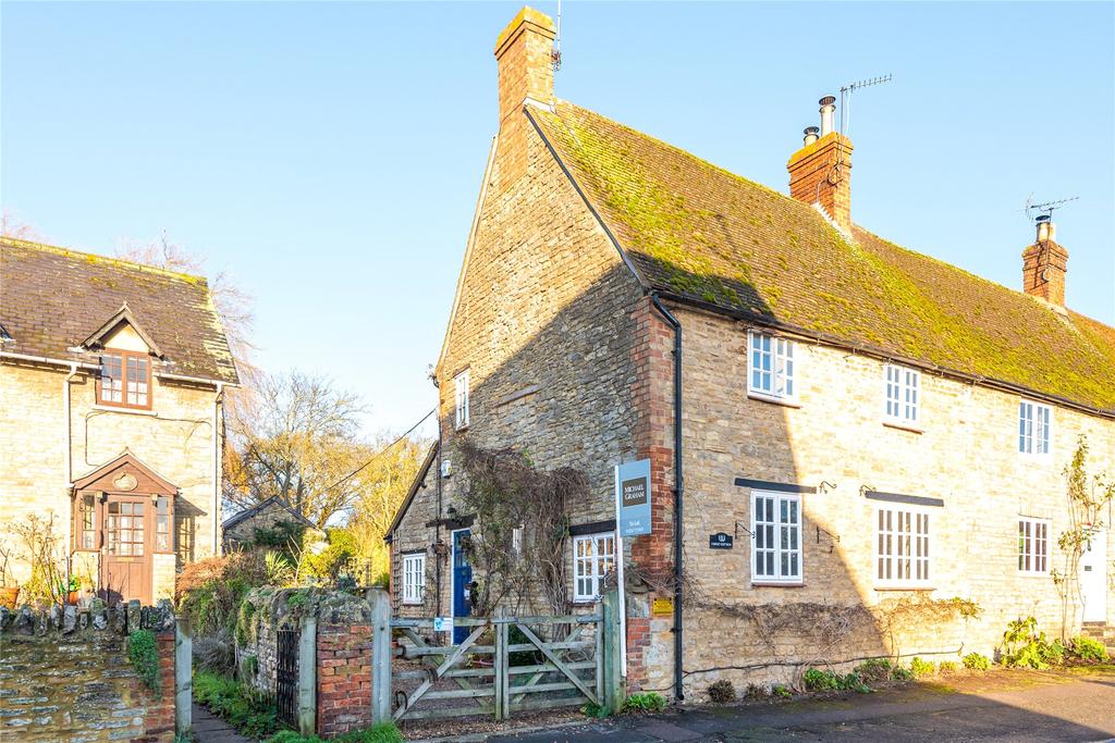 High Street, Weston Underwood... 3 bed end of terrace house £1,500