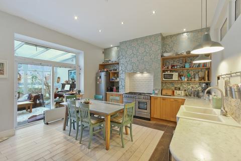 95 Lansdowne Lane, London, SE7 8TN