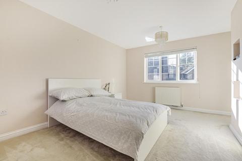 4 bedroom detached house for sale - Fleet,  Hampshire,  GU51