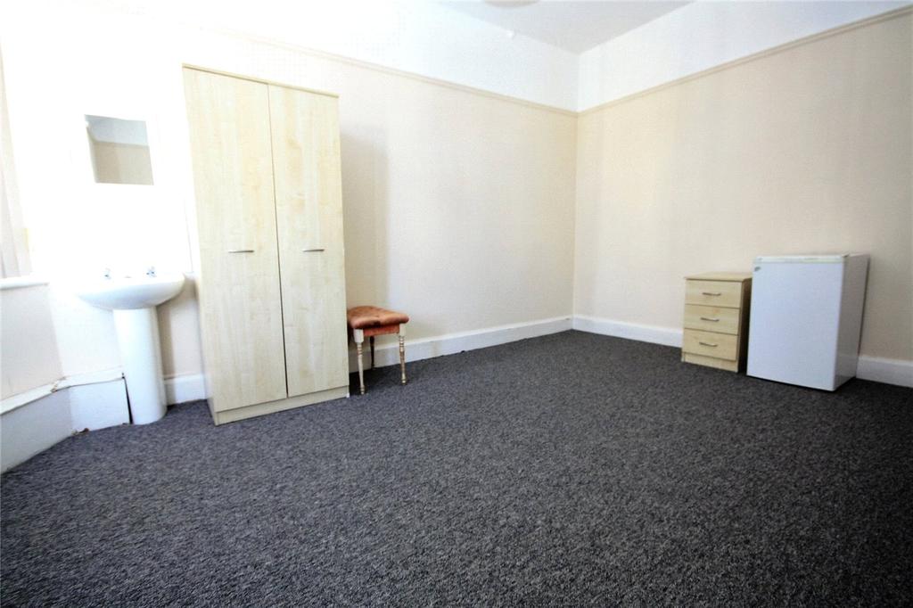 Living/Bedroom