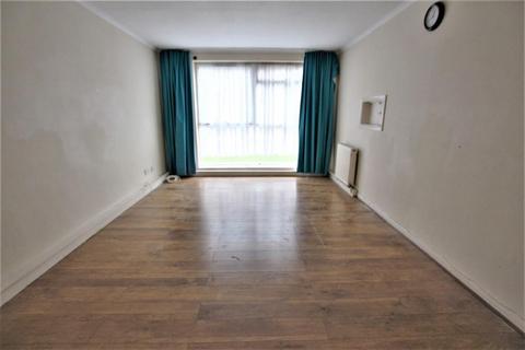 2 bedroom flat for sale, Taylor Close, Tottenham , London, N17