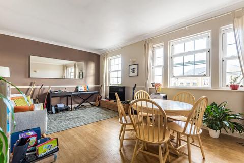 11 William Square, London, SE16 5XJ