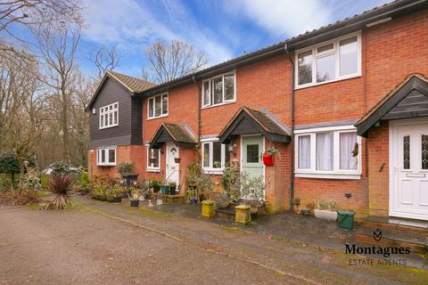 63 Garnon Mead, Coopersale, Epping, CM16 7RW
