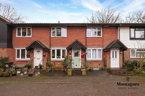 63 Garnon Mead, Coopersale, Epping, CM16 7RW