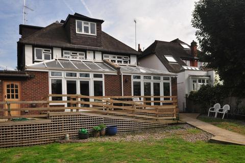 5 bedroom detached house for sale - Nether Street, London, Greater London, N12