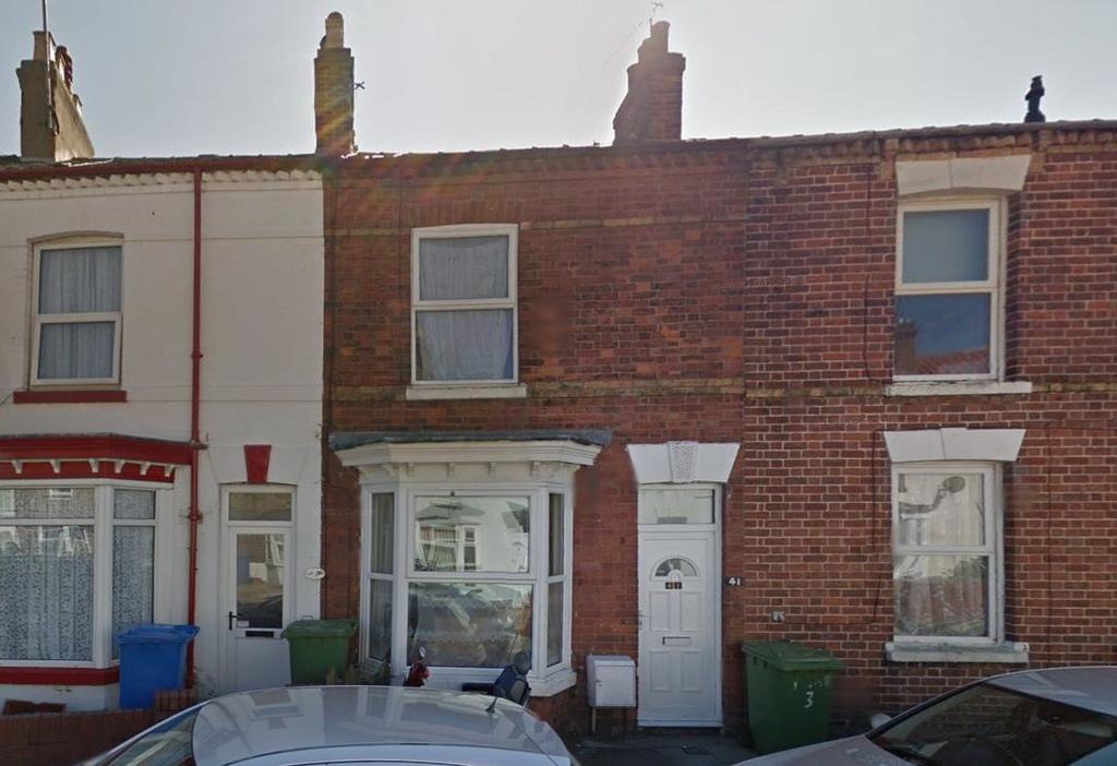 41 Nelson Street, Bridlington 3 bed terraced house £80,000