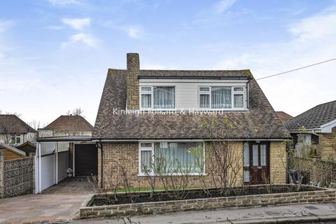 32 Farm Drive, Croydon, CR0 8HR