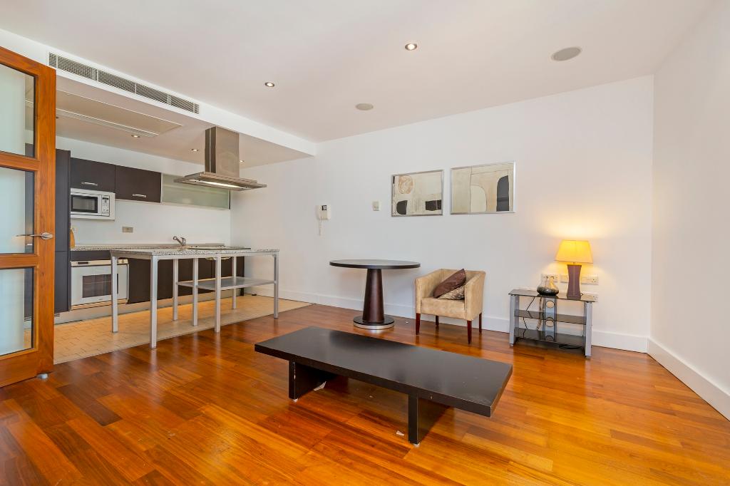 Balmoral Apartments, Praed Street, Paddington, London, W2 2 bed flat