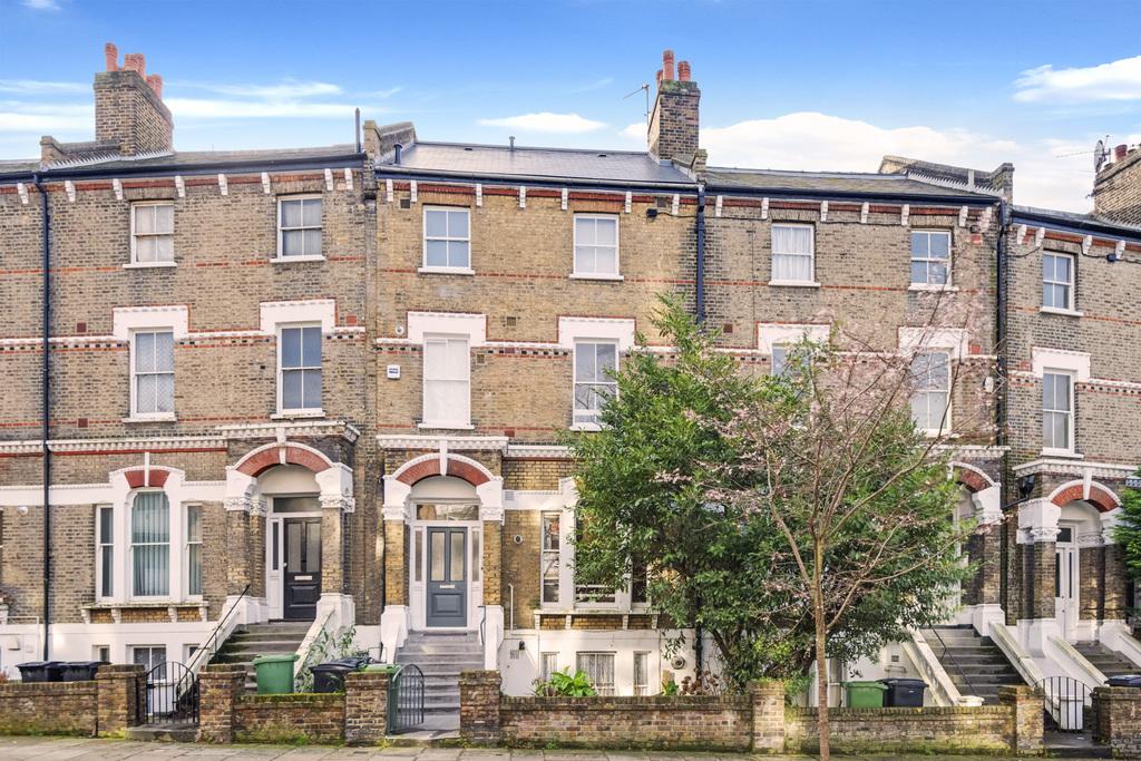 Oseney Crescent, London, NW5 4 bed apartment - £1,175,000