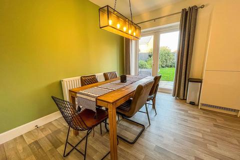 22 Albion Close, Houghton Le Spring, DH4 4ZL