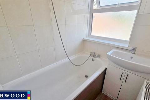 3 bedroom end of terrace house to rent, South Hayes