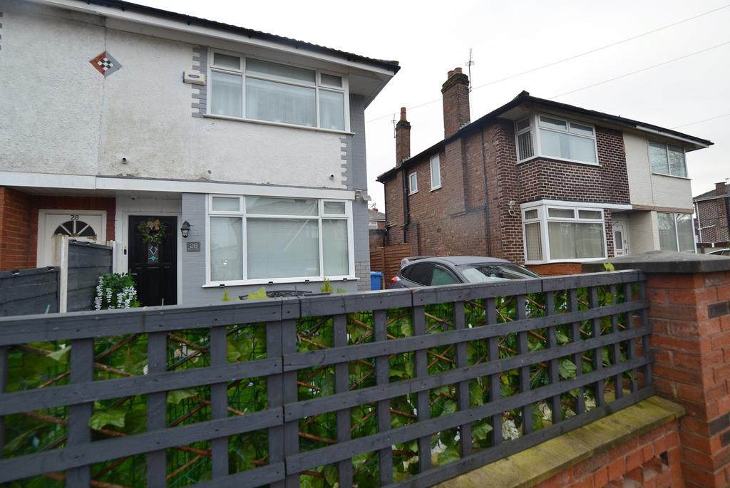 Curzon Road, Stretford, M32 2 bed semidetached house £230,000