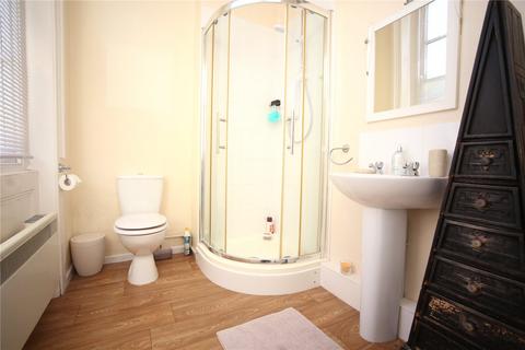 Studio to rent, Montpellier Grove, Cheltenham, Gloucestershire, GL50