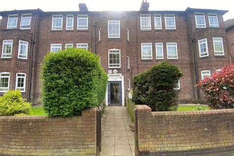 3 bedroom flat to rent, Muirhead Avenue, Clubmoor, Liverpool, L13