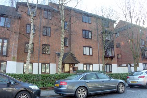 1 bedroom flat to rent, High Street, Purley CR8
