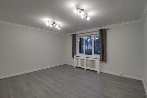 1 bedroom flat to rent, High Street, Purley CR8