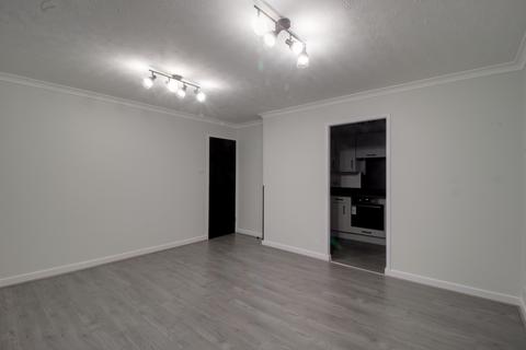 1 bedroom flat to rent, High Street, Purley CR8